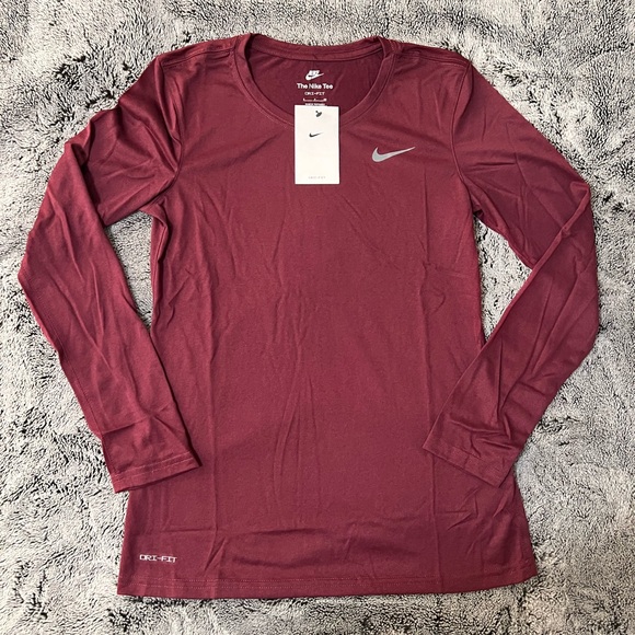 Women’s Nike Dri-Fit Long Sleeve Shirts Lot of 2 Size S, NWT - Picture 4 of 6